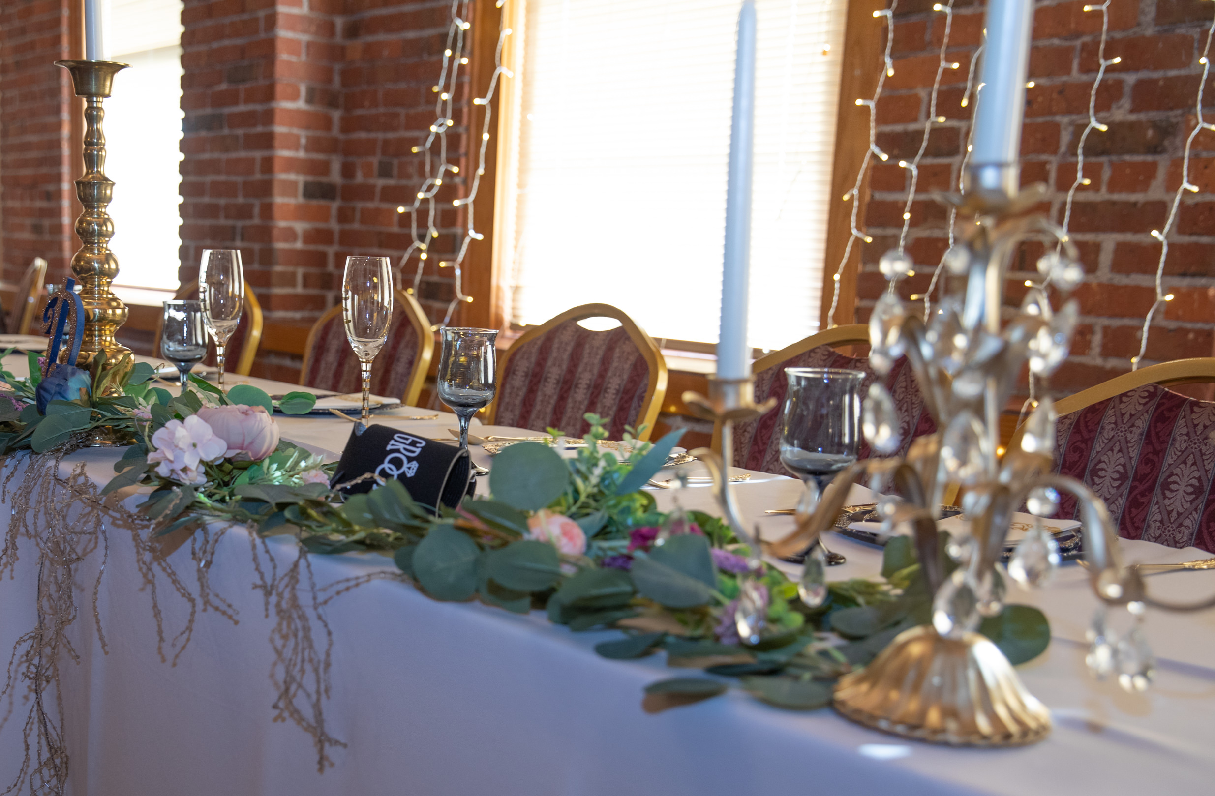 reception table decor at Apothecary Lofts Lincoln Nebraska